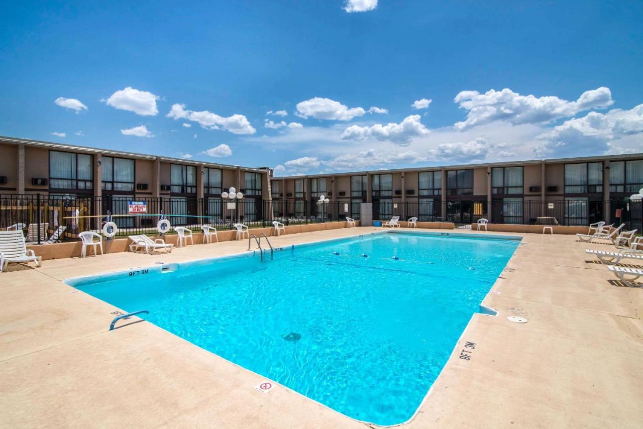 Quality Inn Taos Exteriör bild